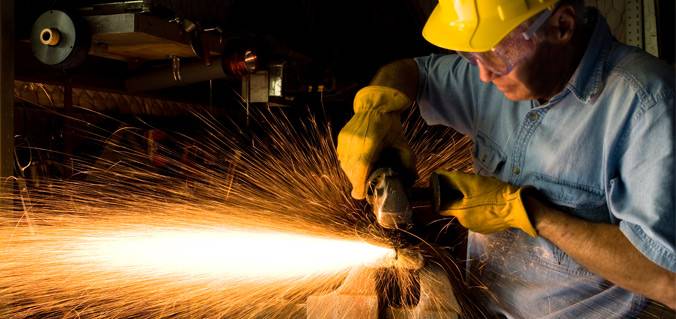 Los riesgos de la pérdida de audición inducida por el ruido en un lugar de trabajo industrial